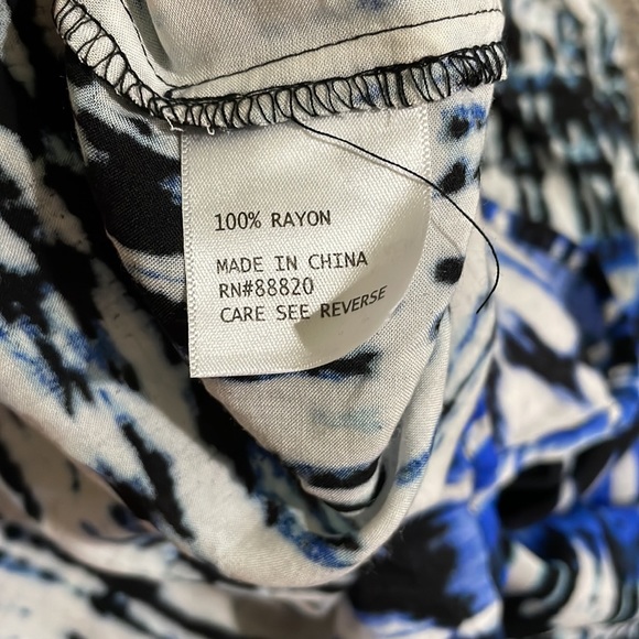 Ava Christine tie dye blue white v-neck tunic top size 1x - Picture 12 of 12